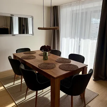 Apartment Brand New! 2 Bedrooms, 2 Bathrooms - Close To Everything!