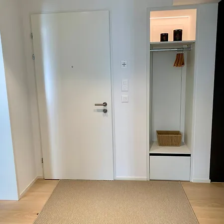 Brand New! 2 Bedrooms, 2 Bathrooms - Close To Everything! Davos